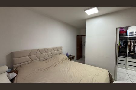 Casa à venda com 247m², 3 quartos e 7 vagasSuite