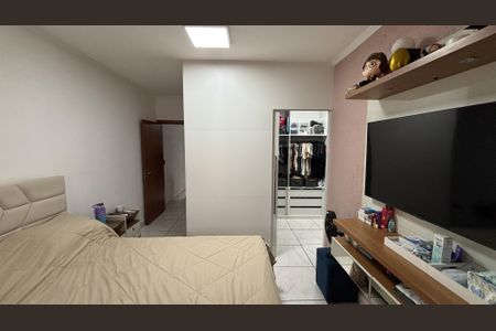 Casa à venda com 247m², 3 quartos e 7 vagasSuite