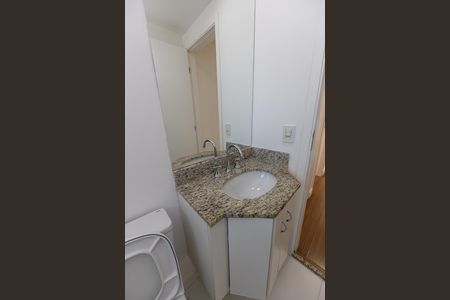 Apartamento para alugar com 75m², 3 quartos e 2 vagas Apartamento para alugar com 75m², 3 quartos e 2 vagasBanheiro
