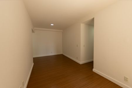 Apartamento para alugar com 75m², 3 quartos e 2 vagas Apartamento para alugar com 75m², 3 quartos e 2 vagasSala