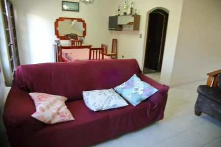 Casa à venda com 180m², 4 quartos e 4 vagas