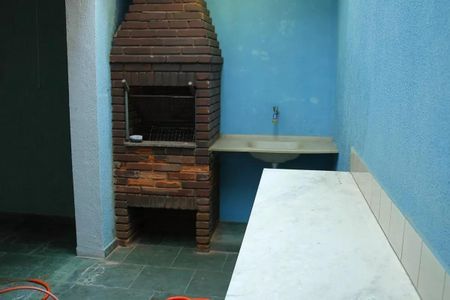 Casa à venda com 180m², 4 quartos e 4 vagas