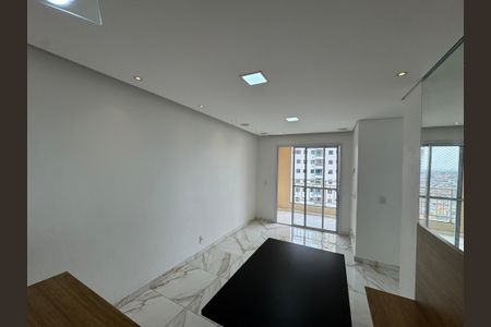 Sala de apartamento à venda com 2 quartos, 48m² em Santa Maria, Osasco