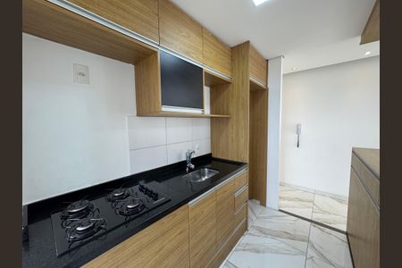 Cozinha de apartamento à venda com 2 quartos, 48m² em Santa Maria, Osasco