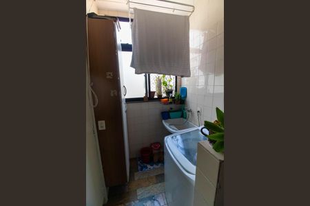 Apartamento à venda com 61m², 2 quartos e 1 vagaCozinha e Área de Serviço