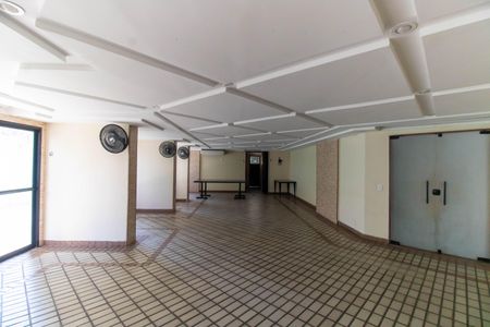 Apartamento à venda com 61m², 2 quartos e 1 vagaÁrea comum