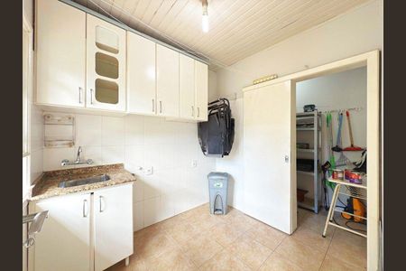 Área de serviço de casa de condomínio para alugar com 3 quartos, 223m² em Sarandi, Porto Alegre