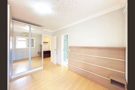 Quarto 1 de casa de condomínio para alugar com 3 quartos, 223m² em Sarandi, Porto Alegre