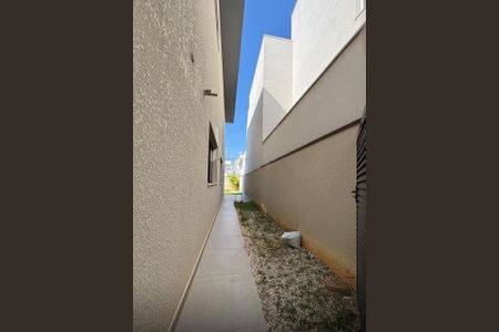 Casa à venda com 3 quartos, 264m² em Swiss Park, Campinas