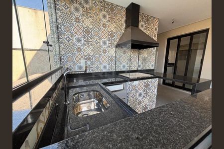 Casa à venda com 3 quartos, 264m² em Swiss Park, Campinas