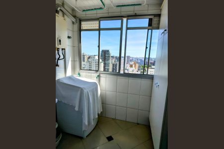 Apartamento à venda com 3 quartos, 66m² em Campo Belo, São Paulo