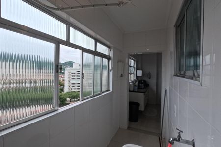 Apartamento para alugar com 201m², 3 quartos e 1 vagaÁrea de Serviço - 1º Piso