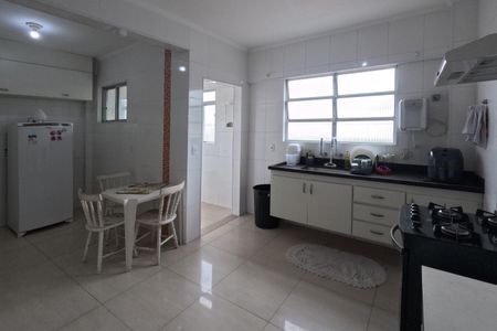 Apartamento para alugar com 201m², 3 quartos e 1 vagaCozinha - 1º Piso