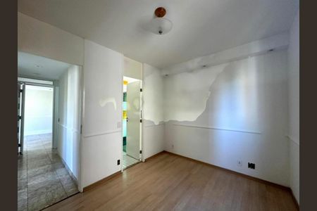 Apartamento à venda com 3 quartos, 75m² em Vila Sofia, São Paulo