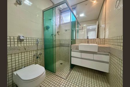 Apartamento à venda com 157m², 4 quartos e 2 vagas