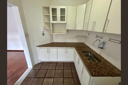 Apartamento à venda com 157m², 4 quartos e 2 vagas