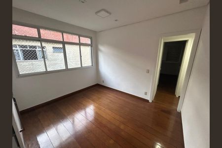 Apartamento à venda com 157m², 4 quartos e 2 vagas