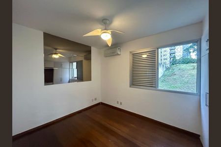 Apartamento à venda com 157m², 4 quartos e 2 vagas