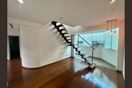 Apartamento à venda com 157m², 4 quartos e 2 vagas