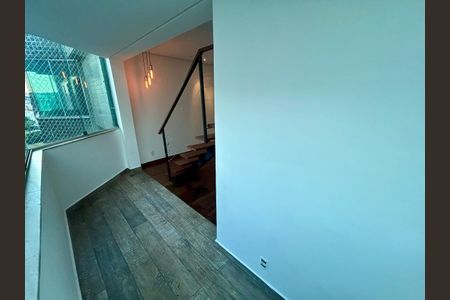 Apartamento à venda com 157m², 4 quartos e 2 vagas