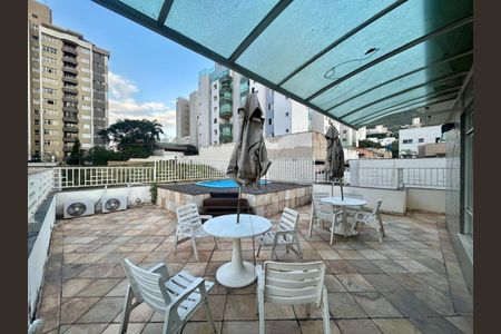 Apartamento à venda com 157m², 4 quartos e 2 vagas