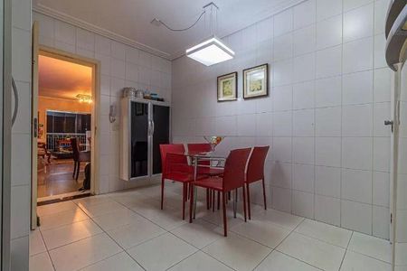 Apartamento à venda com 130m², 3 quartos e 3 vagas