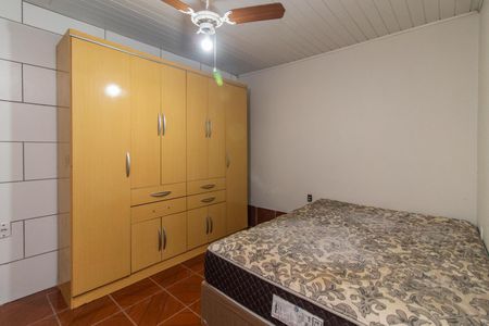 Quarto 2 de casa para alugar com 3 quartos, 80m² em Vila Nova, Porto Alegre