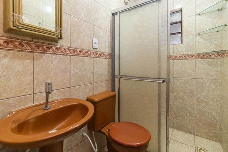 Casa para alugar com 80m², 3 quartos e 2 vagasBanheiro