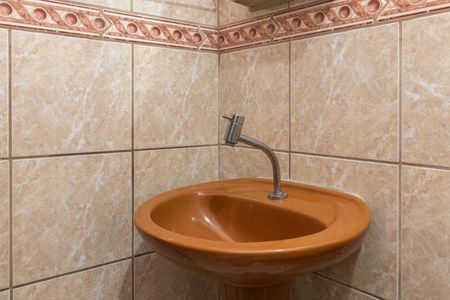 Casa para alugar com 80m², 3 quartos e 2 vagasBanheiro