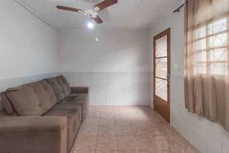 Sala de casa para alugar com 3 quartos, 80m² em Vila Nova, Porto Alegre