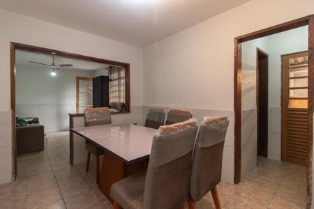 Casa para alugar com 80m², 3 quartos e 2 vagasCozinha