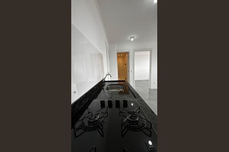 Apartamento à venda com 33m², 2 quartos e 1 vaga Apartamento à venda com 33m², 2 quartos e 1 vagaCozinha e Área de Serviço