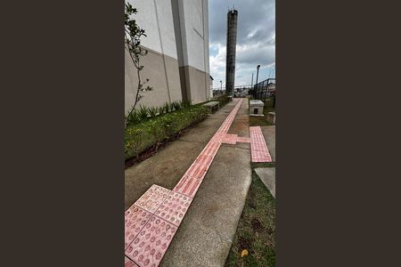 Apartamento à venda com 33m², 2 quartos e 1 vaga Apartamento à venda com 33m², 2 quartos e 1 vagaPiso tatil