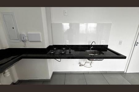 Apartamento à venda com 33m², 2 quartos e 1 vaga Apartamento à venda com 33m², 2 quartos e 1 vagaCozinha e Área de Serviço