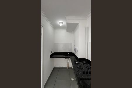 Apartamento à venda com 33m², 2 quartos e 1 vaga Apartamento à venda com 33m², 2 quartos e 1 vagaCozinha e Área de Serviço