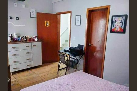 Casa à venda com 2 quartos, 67m² em Vila Alzira, Santo André