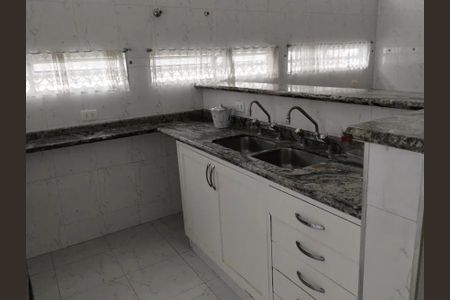 Casa à venda com 3 quartos, 230m² em Jardim da Gloria, São Paulo