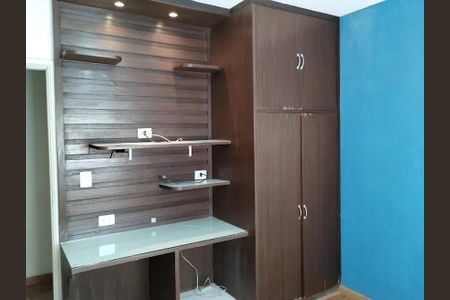 Casa à venda com 3 quartos, 230m² em Jardim da Gloria, São Paulo