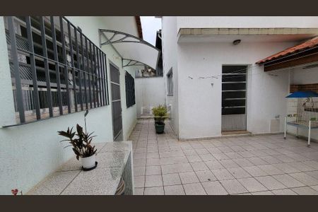 Casa à venda com 209m², 3 quartos e 3 vagas