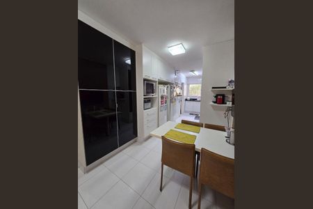 Apartamento à venda com 165m², 3 quartos e 3 vagas