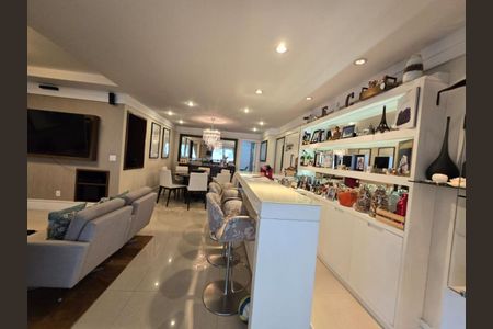 Apartamento à venda com 165m², 3 quartos e 3 vagas