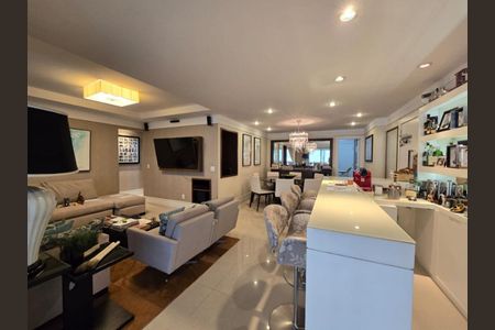 Apartamento à venda com 165m², 3 quartos e 3 vagas