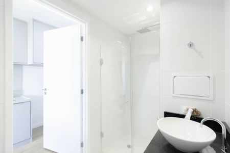 Banheiro de apartamento para alugar com 1 quarto, 26m² em Vila Primavera, São Paulo