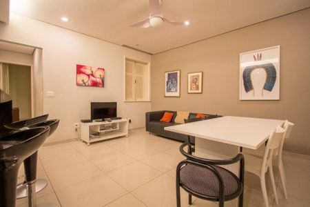 Apartamento à venda com 76m², 2 quartos e 1 vaga