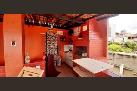 Casa à venda com 5 quartos, 201m² em Sagrada Família, Belo Horizonte