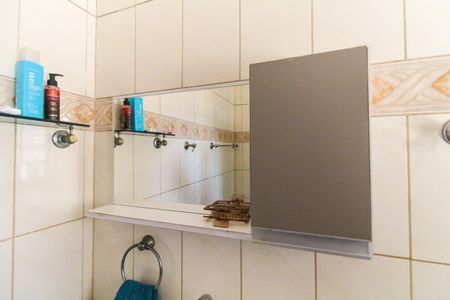 Casa à venda com 240m², 6 quartos e 2 vagasBanheiro