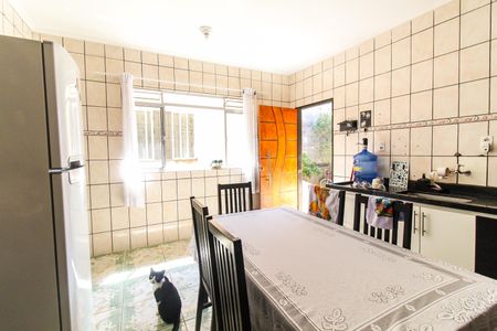 Casa à venda com 240m², 6 quartos e 2 vagasCozinha
