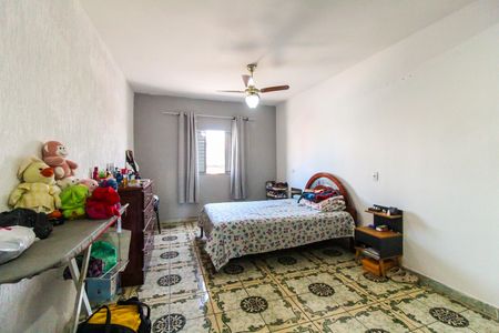 Casa à venda com 240m², 6 quartos e 2 vagasQuarto 2