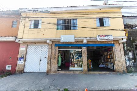 Casa à venda com 240m², 6 quartos e 2 vagasFachada + Placa