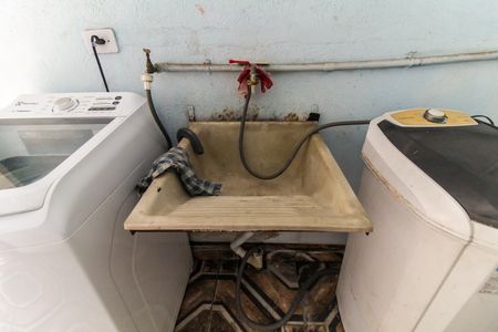 Casa à venda com 240m², 6 quartos e 2 vagasLavanderia